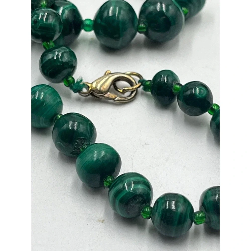 Malachite Vibrant Green with Banding Graduated Round Polished Beaded Necklace‎